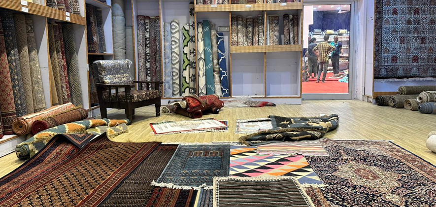 Jaipur rugs, hand-knotted pieces of art